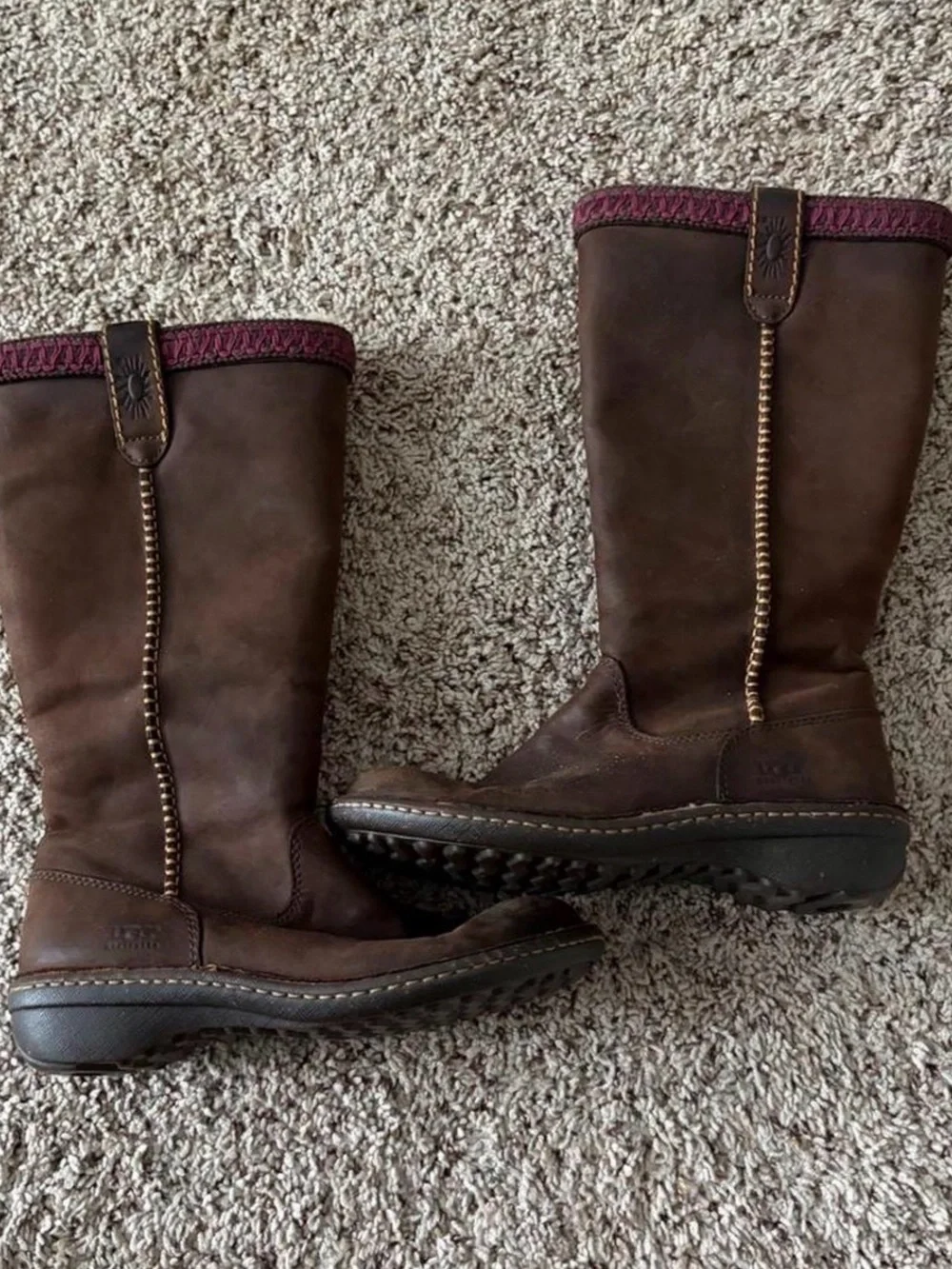 2000s UGG Australia brown boots in a size 7